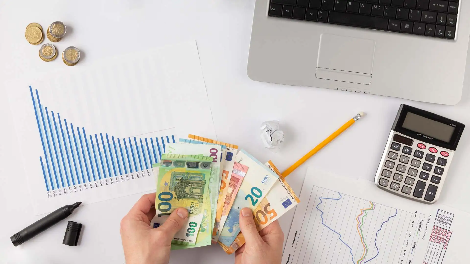 Profit vs. Cash Flow: Understanding the Difference to Avoid Business Pitfalls